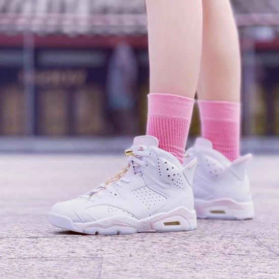 Air Jordan 6 Retro Gold Hoops Blanco Rosa